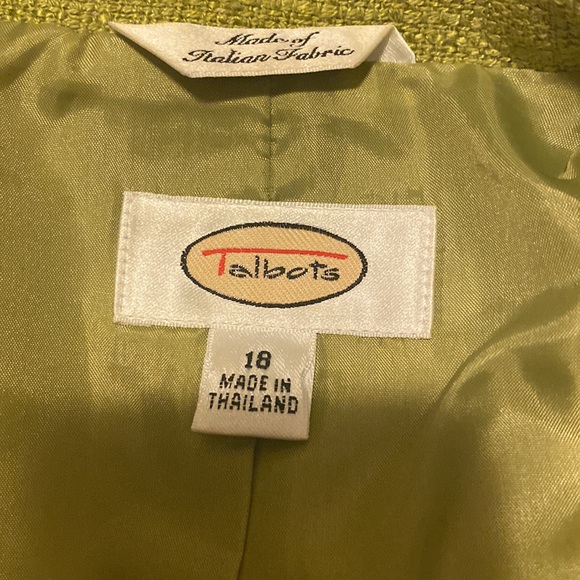 Beautiful bright green blazer - Picture 3 of 9